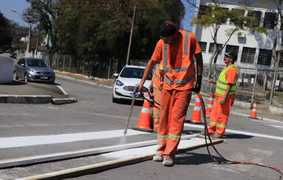 Ribeirão Pires readequa conjunto semafórico da Av. Valdirio Prisco