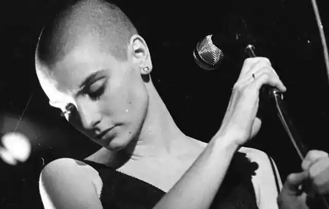 Sinéad O’Connor se afastou dos palcos para tratar saúde mental após morte do filho