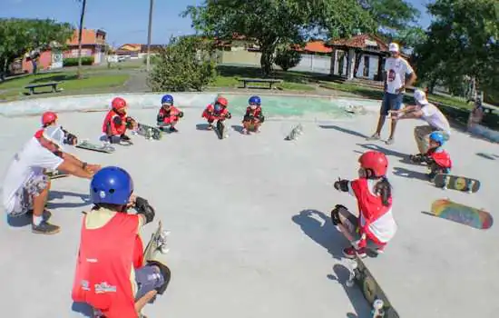 Skate Para Todos oferece aulas gratuitas em Guarulhos