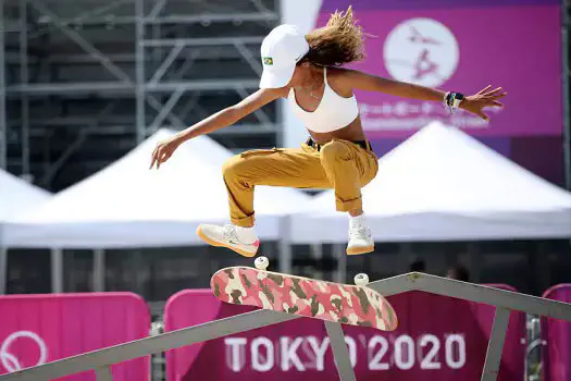 Paris recebe primeiro evento de skate street pós-Tóquio