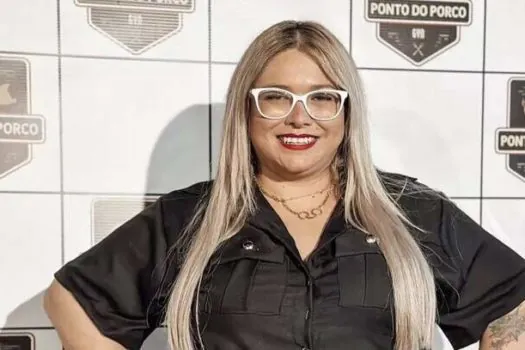 Sósia de Marília Mendonça encontra filho da cantora e gera polêmica nas redes