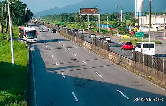 Estradas agora: Descida para litoral tem lentidão nas rodovias Rio-Santos e Mogi-Bertioga