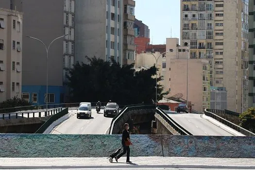 Previsão do tempo: Cidade de São Paulo amanhece com sol entre poucas nuvens