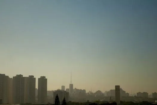 Segunda-feira de carnaval com temperaturas em elevação, em SP