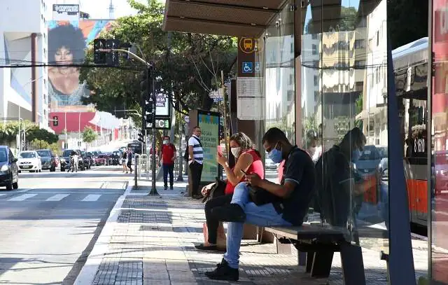 Previsão do tempo: Sol deve predominar durante o dia