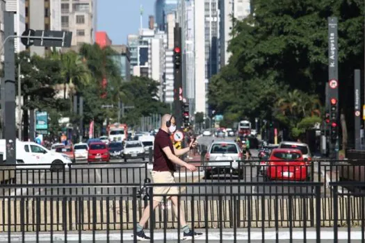 Nesta terça (21), SP amanhece com sol entre nuvens e previsão de chuva