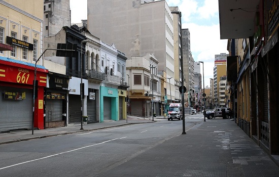 Previsão do tempo: Cidade de SP amanhece com céu encoberto e com neblina