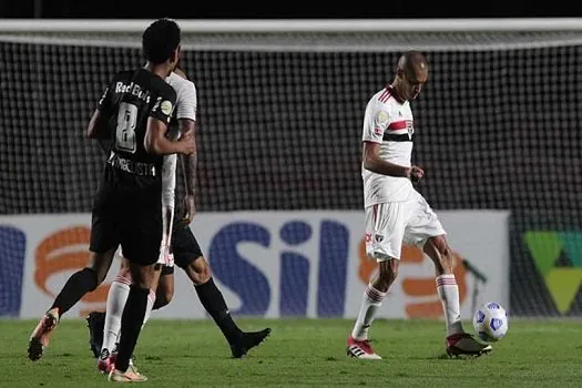 Em Bragança Paulista, São Paulo espera pelo fim do jejum de gols de Luciano