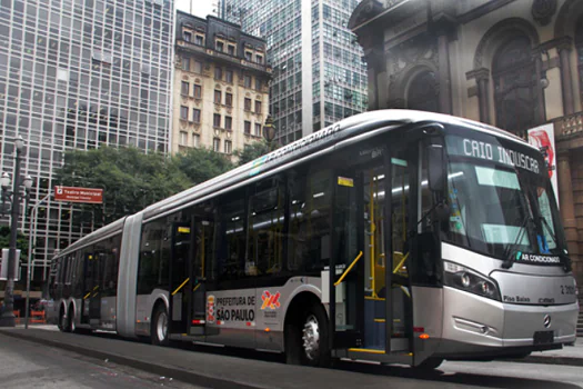 Mobilização de motoristas gera atrasos de ônibus na capital paulista