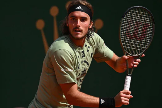 Tsitsipas se sagra bicampeão do Masters de Montecarlo