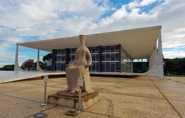 STF autoriza volta de mulher a casa de desembargador suspeito de trabalho escravo