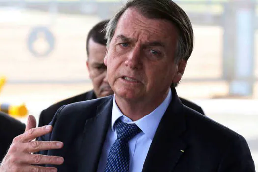 STF notifica Bolsonaro por insinuar ligação de ONGs com queimadas na Amazônia