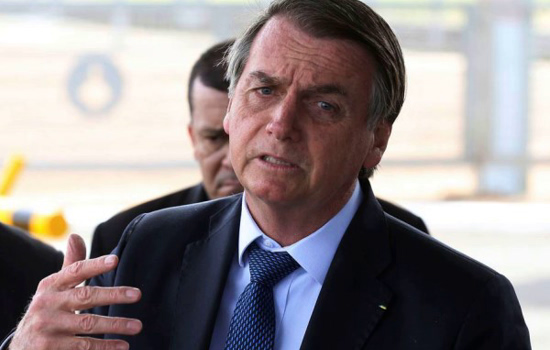 STF notifica Bolsonaro por insinuar ligação de ONGs com queimadas na Amazônia