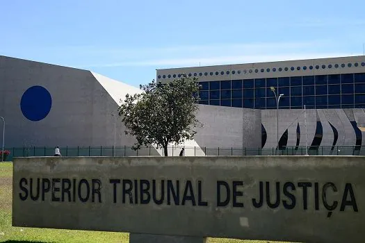 STJ: pessoa com HIV tem direito à isenção do IRPF sobre aposentadoria