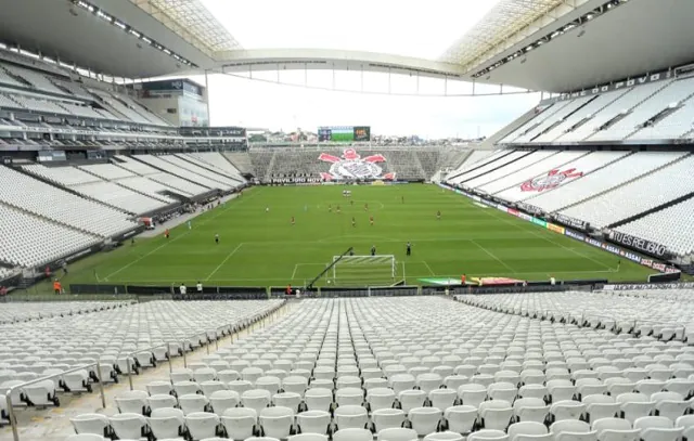 STJD confirma punição de um jogo sem torcida ao Corinthians por cantos homofóbicos