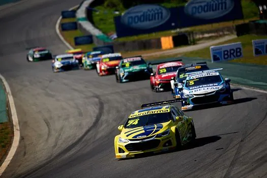 Matías Rossi e Felipe Fraga conquistam vitórias históricas em Interlagos