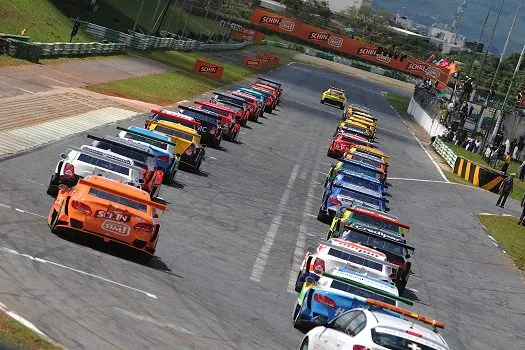 Stock Car firma parceria com BRB para revitalizar autódromo de Brasília