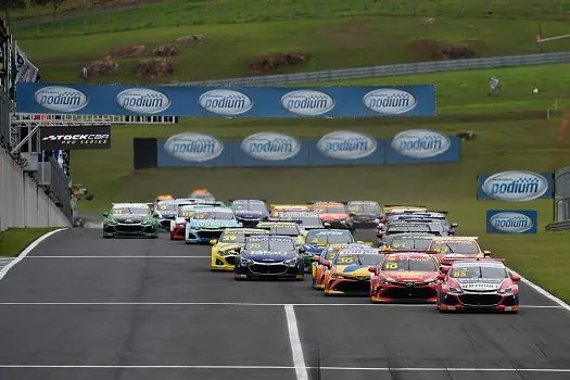 Com líderes separados por 1 ponto, Stock Car avança para etapa do Velocitta