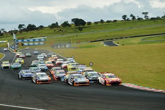 Inteligência artificial gera destaques nas transmissões da Stock Car