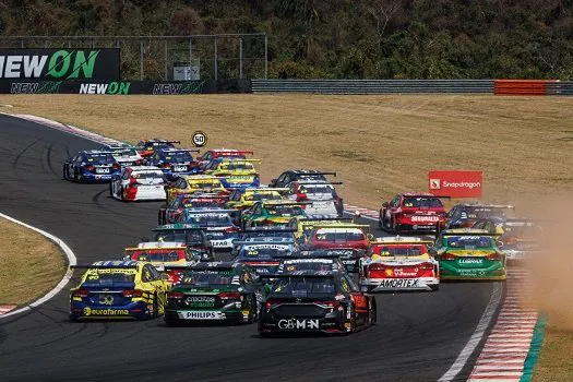 Fã escolhe no TikTok imagens que irão ao ar na Stock Car