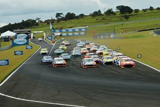 Com grande alternância no pódio, Stock Car chega a 90 largadas no Rio Grande do Sul