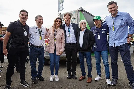 Bernie Ecclestone visita Stock Car no Velocitta