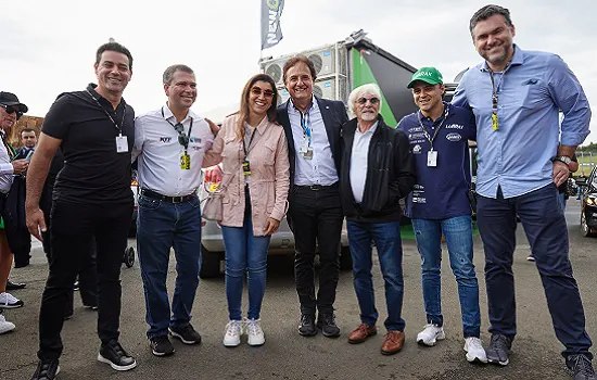 Bernie Ecclestone visita Stock Car no Velocitta