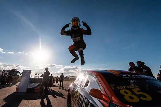 Felipe Baptista é o primeiro vencedor do ano na Stock Light