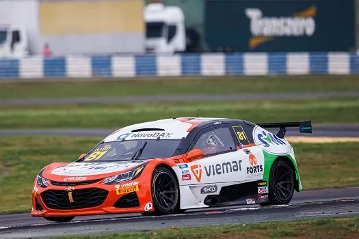 Stock Series tem Arthur Leist como mais rápido dos treinos em Goiânia