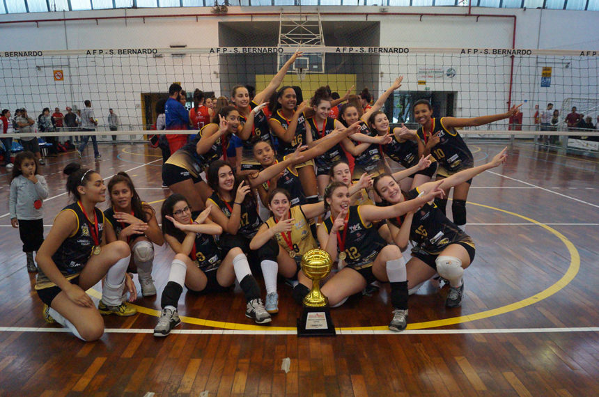 Associação Clube - São Bernardo é campeã paulista de voleibol feminino