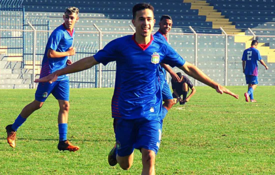 Sub 15 joga bem e vence o União Barbarense em casa