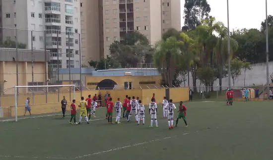 Sub-15 e sub-17 do EC São Bernardo perdem para a Portuguesa Santista