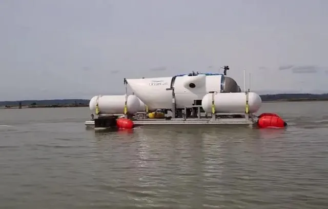 Submarino de turismo para ver destroços do Titanic desaparece no Atlântico