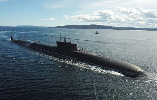 Submarinos nucleares russos em exercício militar são avistados no Mar de Barents