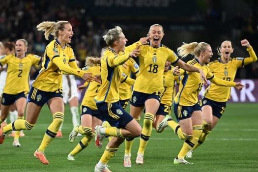 Suécia supera Austrália e torcida anfitriã e garante 3º lugar na Copa do Mundo feminina