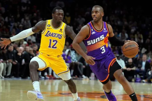 Suns aproveitam desfalques e arrasam Lakers em casa NBA; Bucks vencem