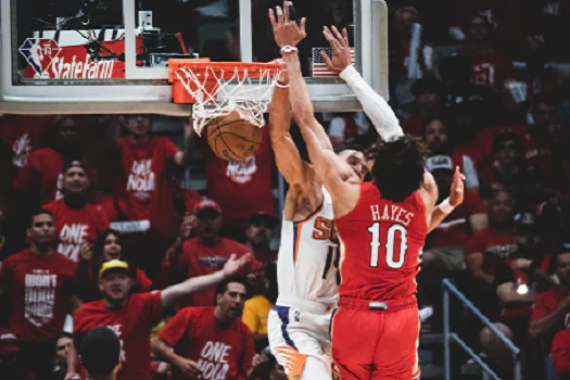 Playoffs da NBA: Paul e Ayton lideram Suns em triunfo contra os Pelicans