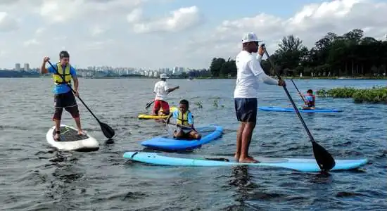 SUP Para Todos oferece aulas gratuitas na Guarapiranga