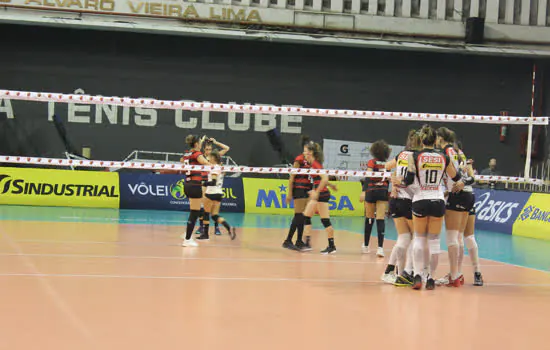 Superliga feminina: São Cristóvão Saúde/São Caetano enfrenta o SESC-RJ nesta terça