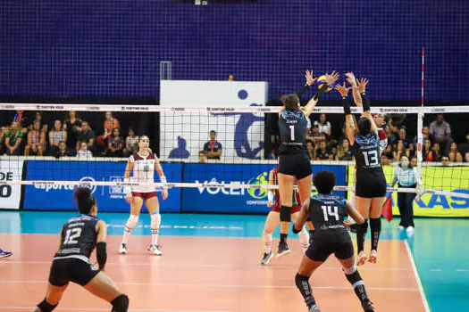 Superliga Feminina: Curitiba Vôlei busca vitória em casa contra SESI Bauru