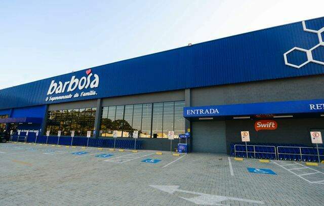 São Bernardo gera 180 novos empregos com 1ª unidade do Barbosa Supermercados