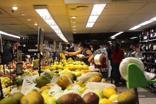 Supermercados de São Paulo registraram queda de 9,55% nas vendas em 12 meses até novembro