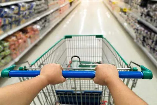 Supermercados prometem expansão em meio à crise