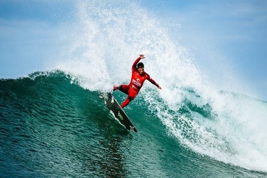 Surfe: Filipe Toledo fatura título da etapa da WSL em Bells Beach