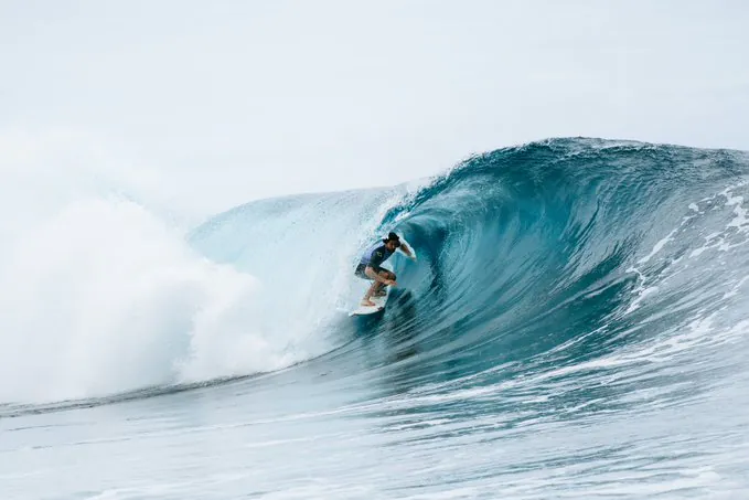 Yago Dora avança direto e manda Ítalo para a repescagem no Tahiti