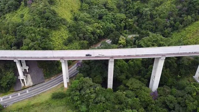 Governo do Estado entrega a 1ª etapa das obras de recuperação dos taludes da Tamoios