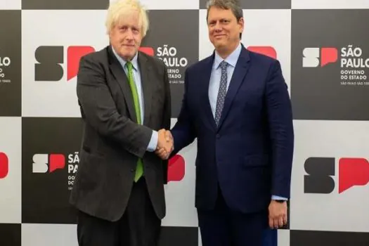 Tarcísio recebe Boris Johnson e discute parcerias entre Brasil e Reino Unido