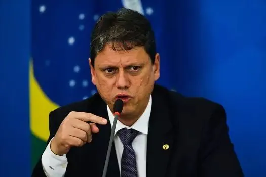 Tarcísio diz que priorizará capacitação de jovens para o 1º emprego