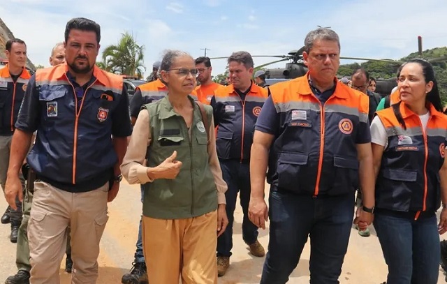 Tarcísio se reúne com Marina Silva para avaliar estragos das chuvas em SP