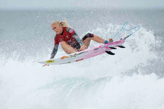 Surfista Tatiana Weston-Webb se garante nas quartas de final no Open México